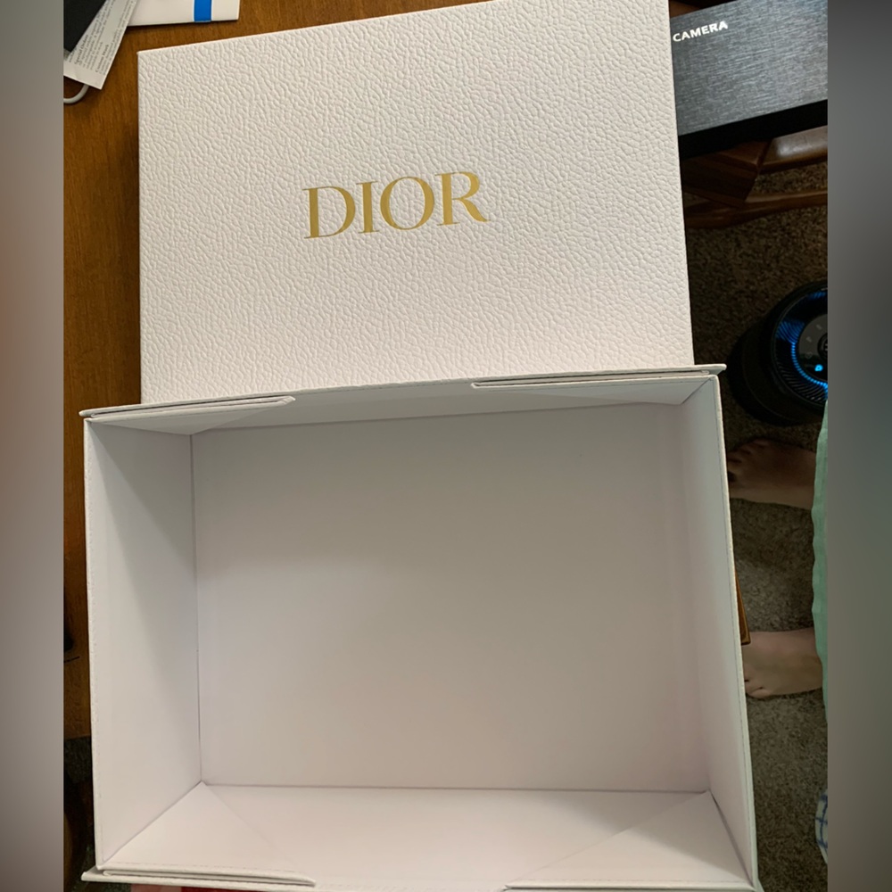 Empty Dior Box - Picture 2 of 2